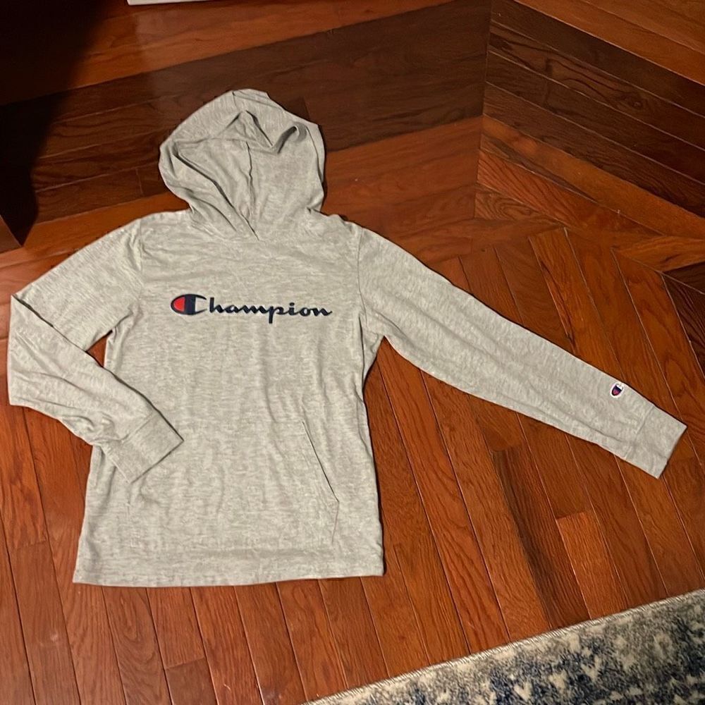 Champion Gray Long Sleeve T-shirt hoodie, boys large